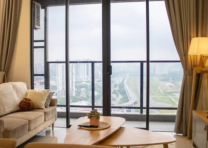 Klcity & Klcc View Modern Style 2R2B - 6 Pax