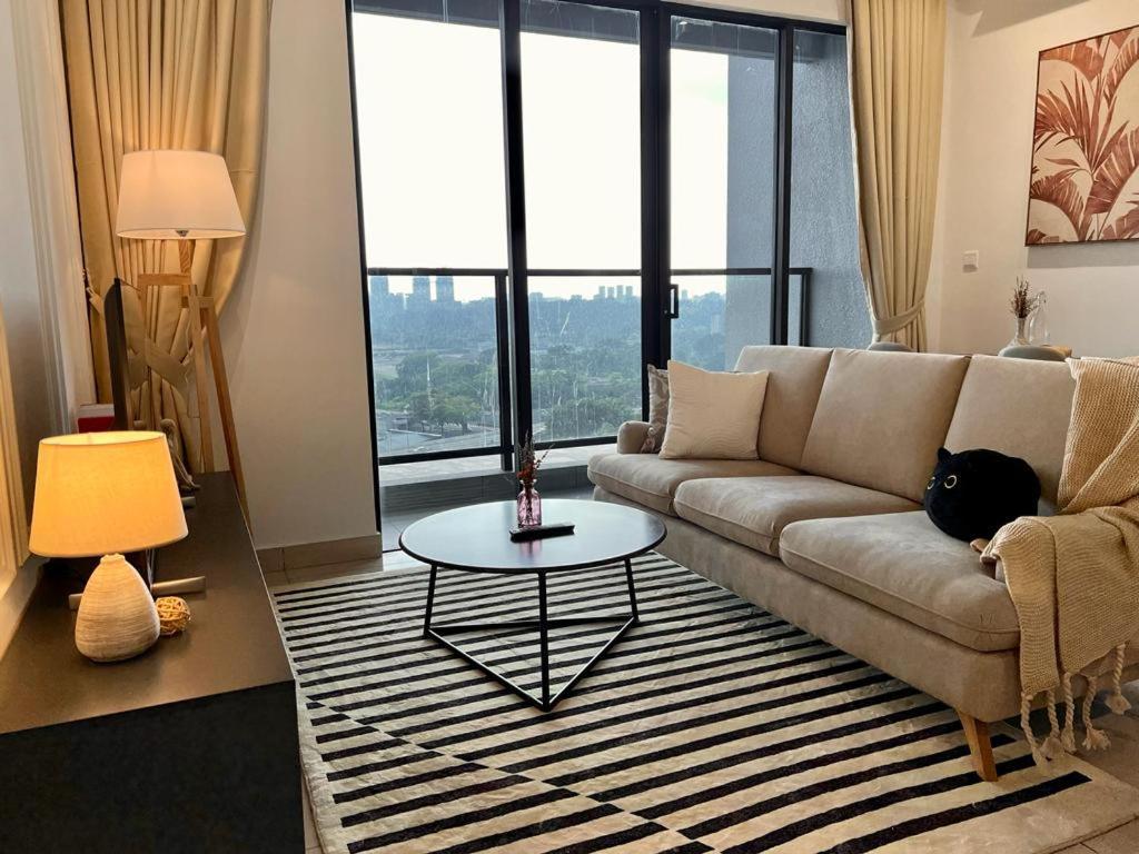 Apartment Klcity & Klcc View Modern Style 2r2b - 6 Pax Kuala Lumpur