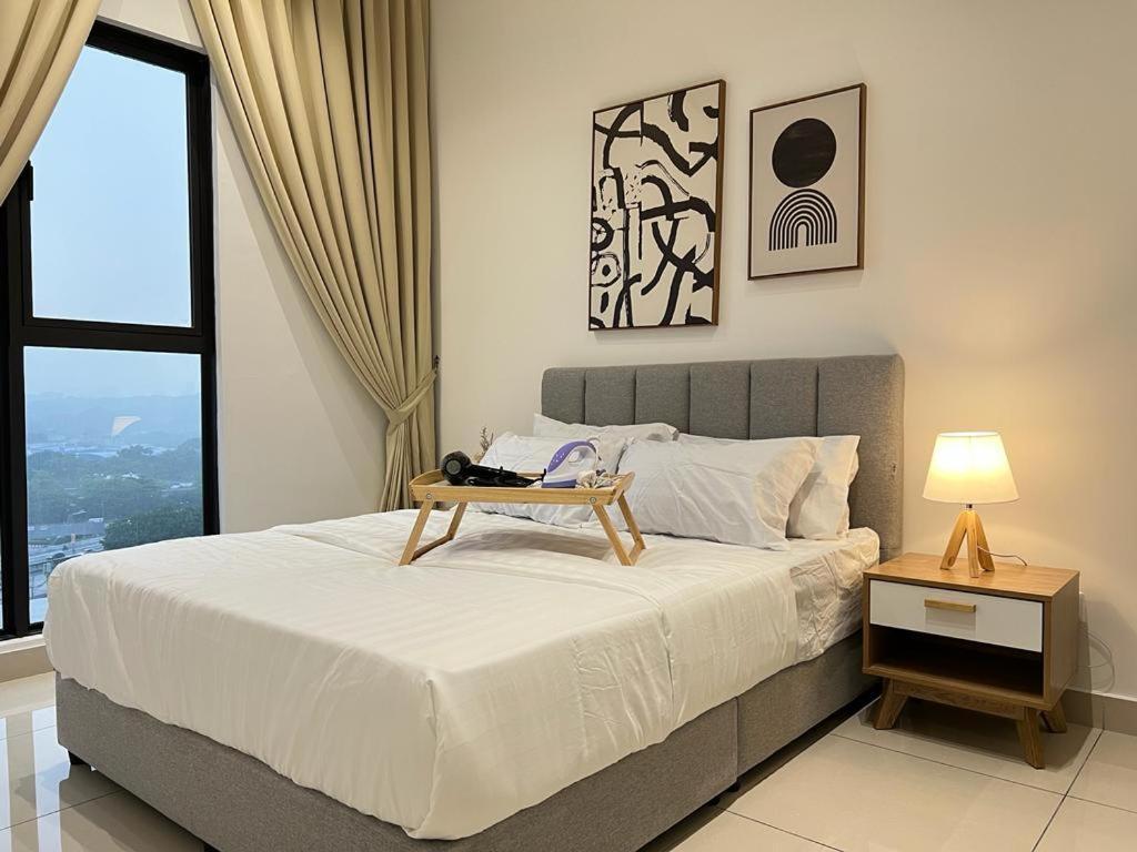 Klcity & Klcc View Modern Style 2r2b - 6 Pax Apartment Kuala Lumpur