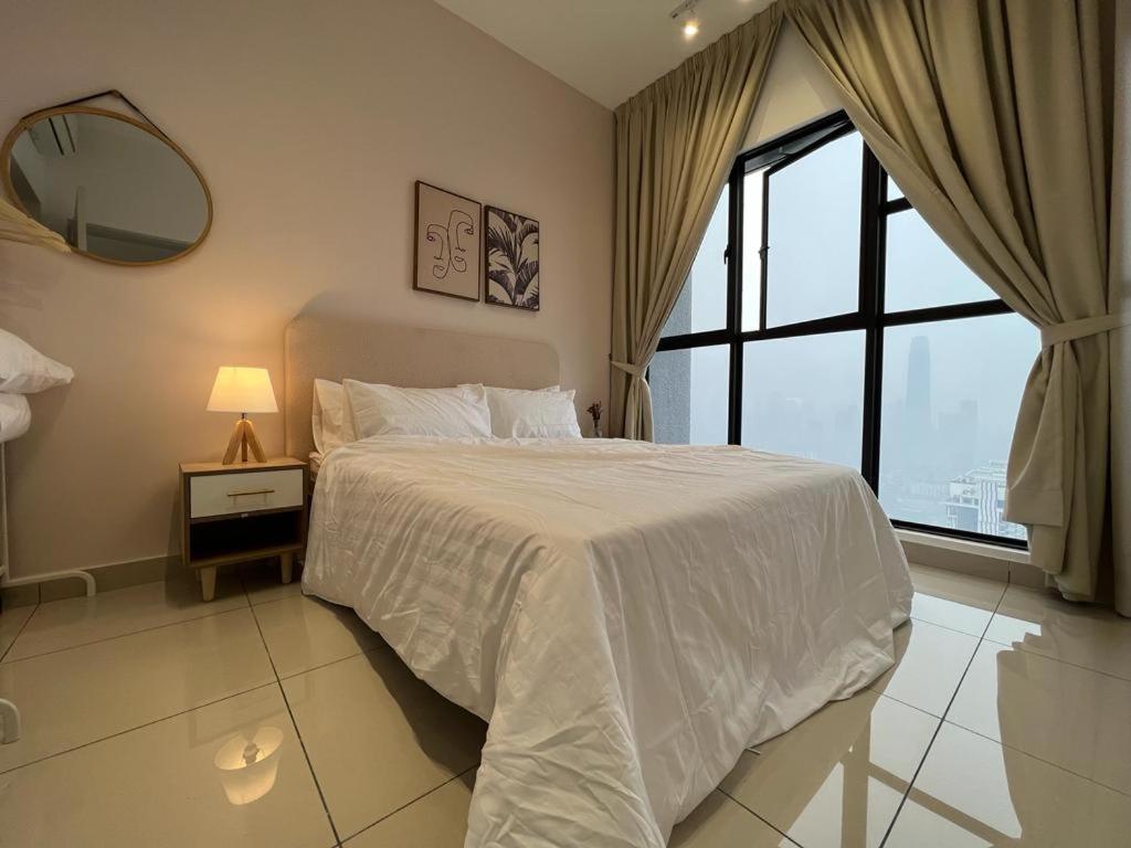 Klcity & Klcc View Modern Style 2r2b - 6 Pax * Kuala Lumpur