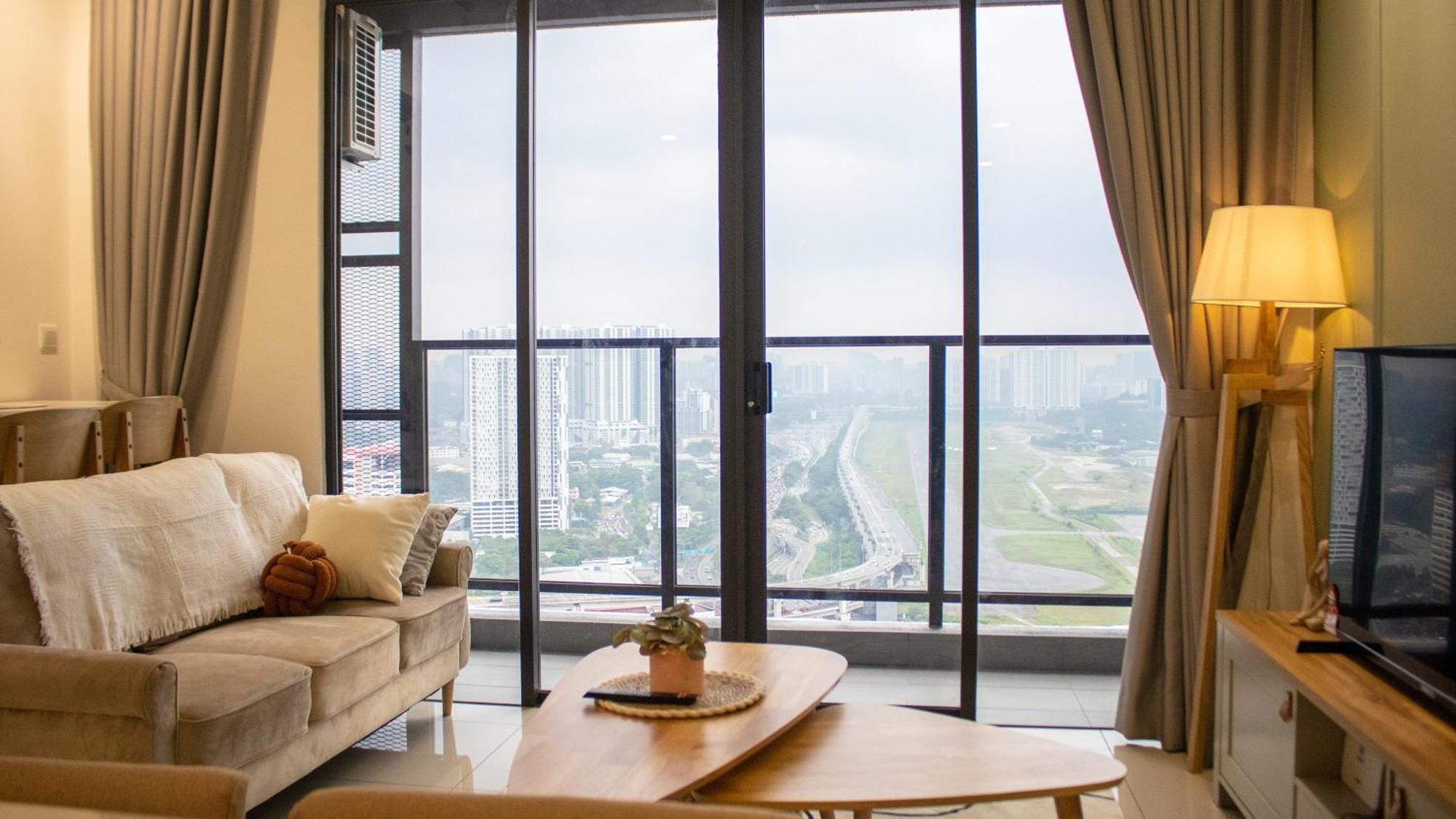 Apartment Klcity & Klcc View Modern Style 2r2b - 6 Pax *