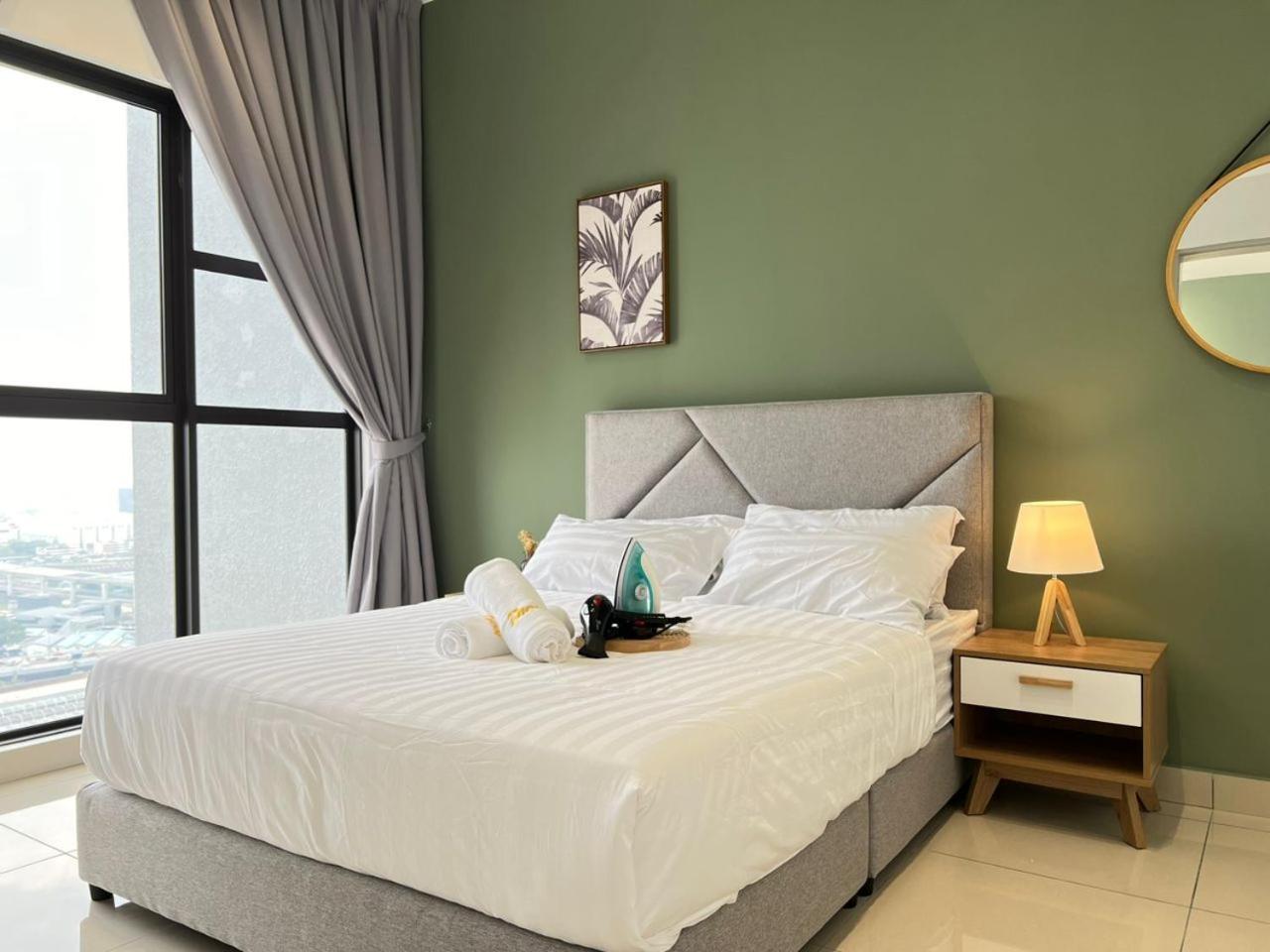 Klcity & Klcc View Modern Style 2r2b - 6 Pax Apartment *