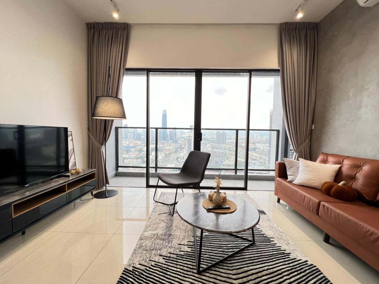 Klcity & Klcc View Modern Style 2r2b - 6 Pax Kuala Lumpur