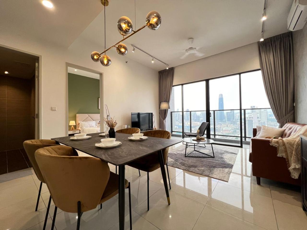 Klcity & Klcc View Modern Style 2r2b - 6 Pax *