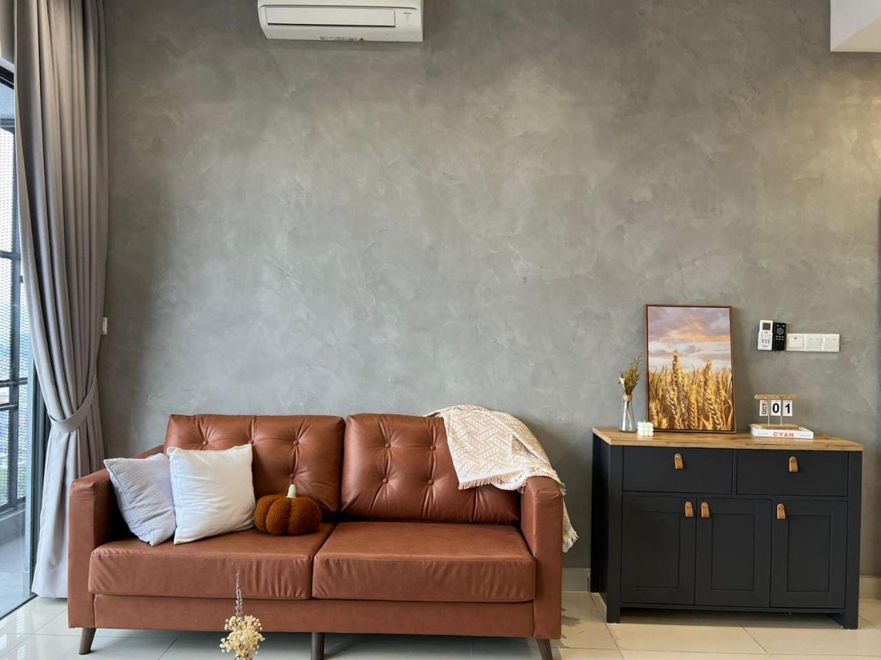 Apartment Klcity & Klcc View Modern Style 2r2b - 6 Pax