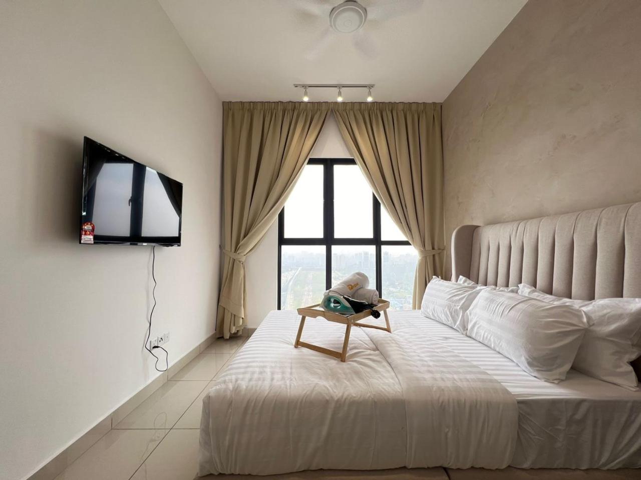 Apartment Klcity & Klcc View Modern Style 2r2b - 6 Pax Kuala Lumpur