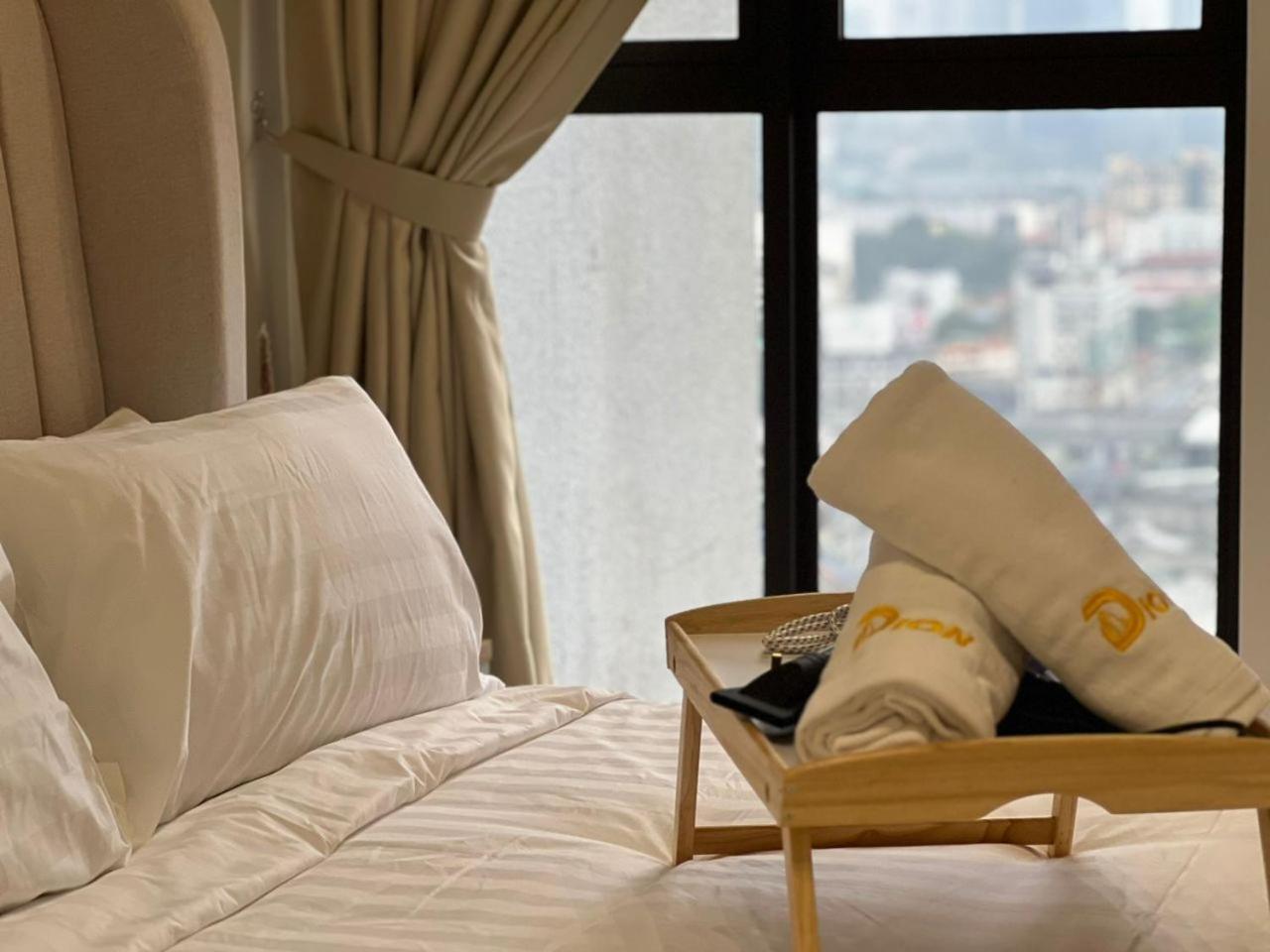 Klcity & Klcc View Modern Style 2r2b - 6 Pax Apartment