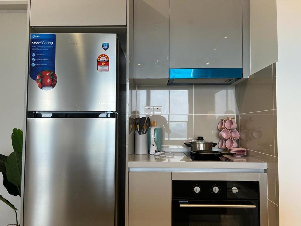 Klcity & Klcc View Modern Style 2r2b - 6 Pax Apartment *