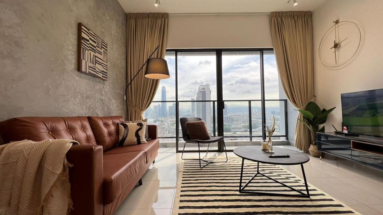 Apartment Klcity & Klcc View Modern Style 2r2b - 6 Pax