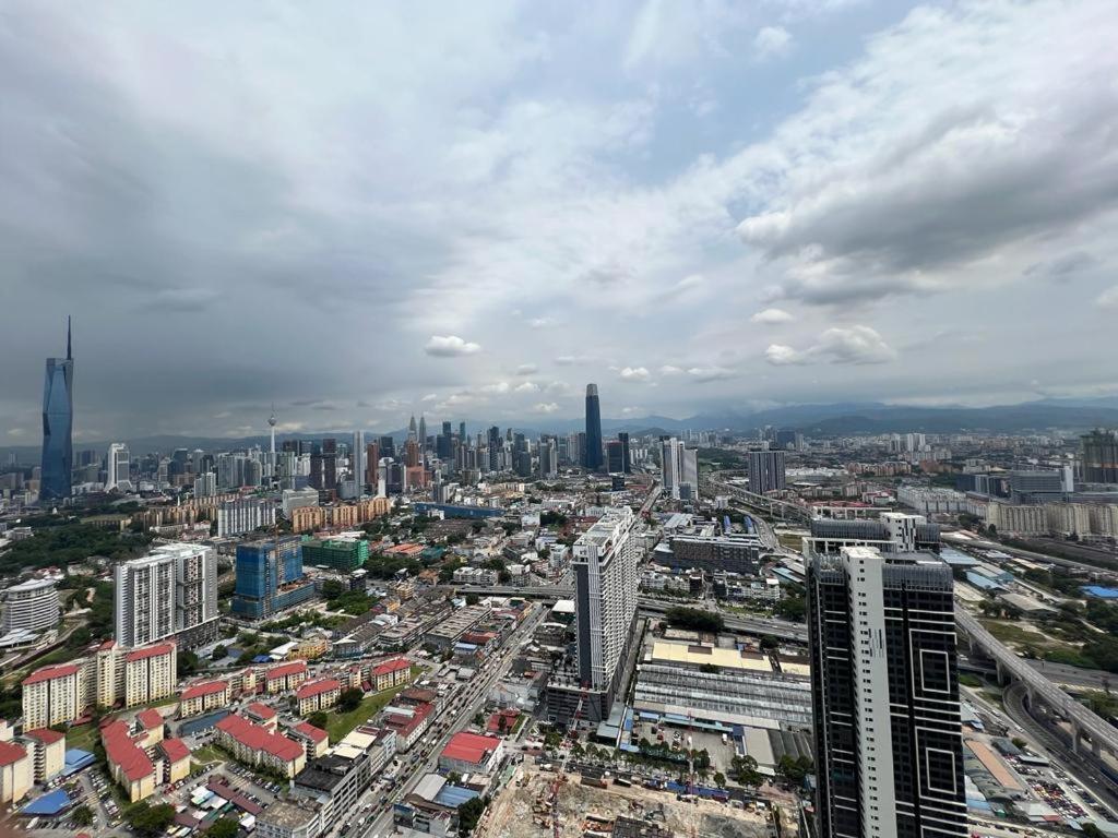 Apartment Klcity & Klcc View Modern Style 2r2b - 6 Pax Kuala Lumpur