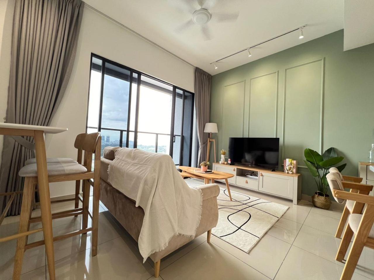 Klcity & Klcc View Modern Style 2r2b - 6 Pax *