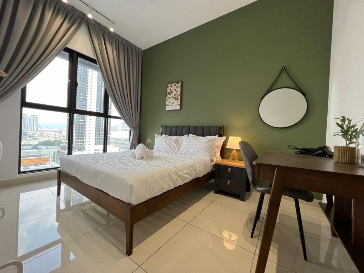 Klcity & Klcc View Modern Style 2r2b - 6 Pax *