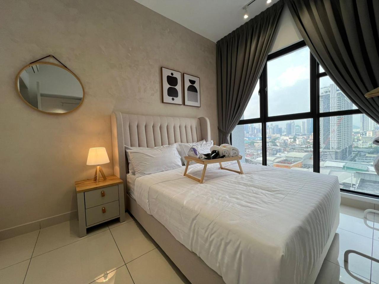 Klcity & Klcc View Modern Style 2r2b - 6 Pax Kuala Lumpur