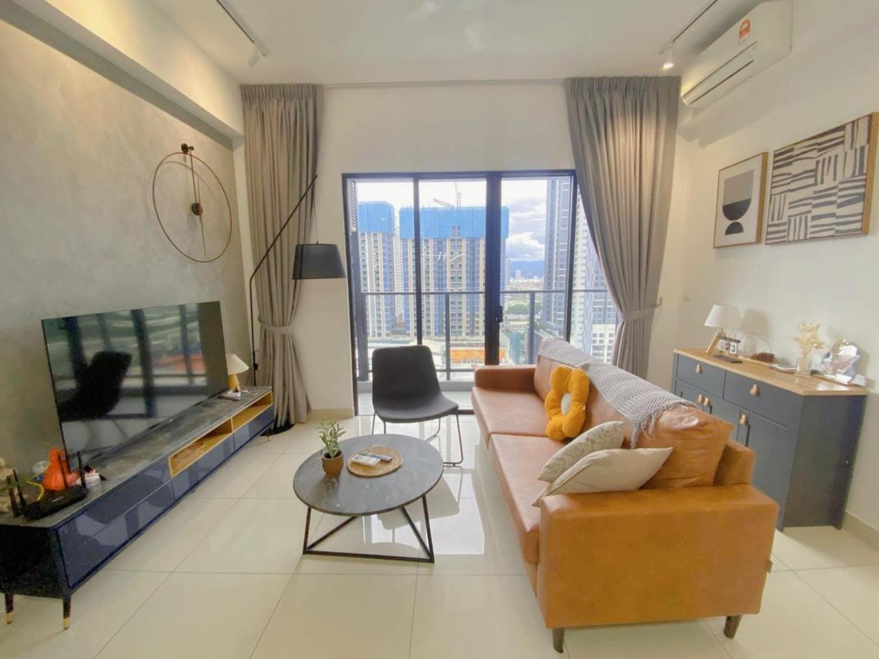 Klcity & Klcc View Modern Style 2r2b - 6 Pax Apartment *